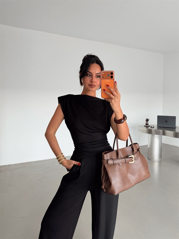 Vatkalı Asimetrik Modal Takım - Siyah