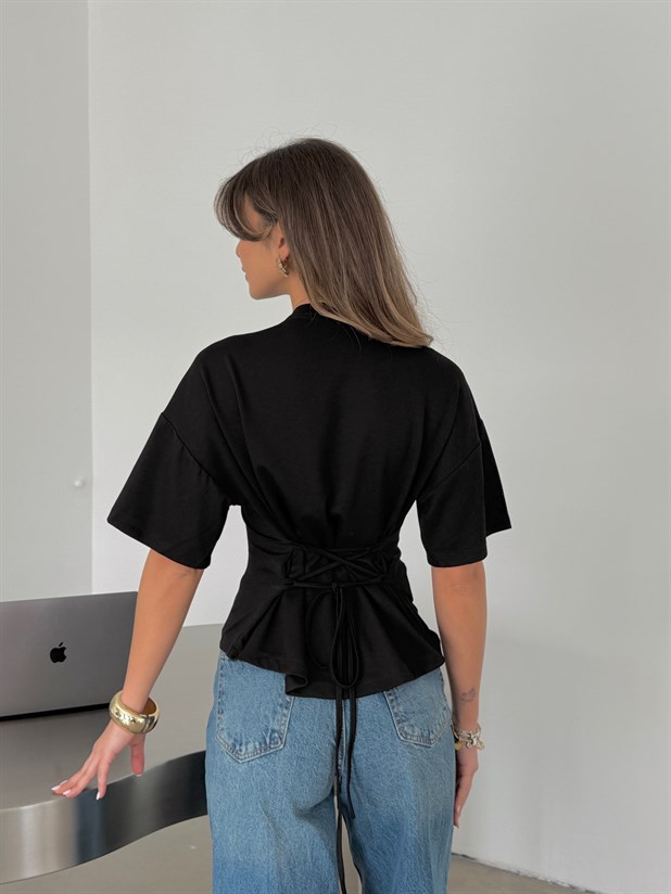 Bisiklet Yaka Biyeli Modal Bluz - Siyah