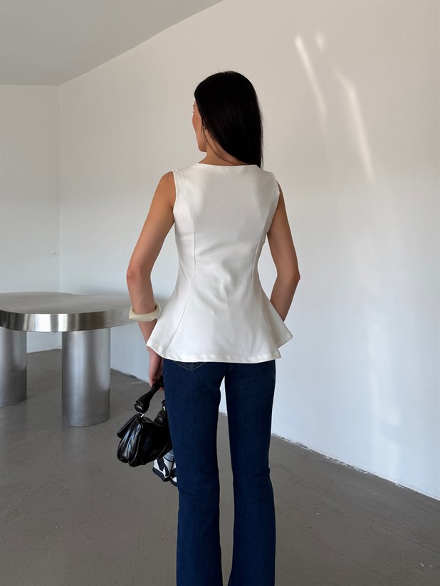 Altı Volanlı Sıfır Kol Bluz - Ekru