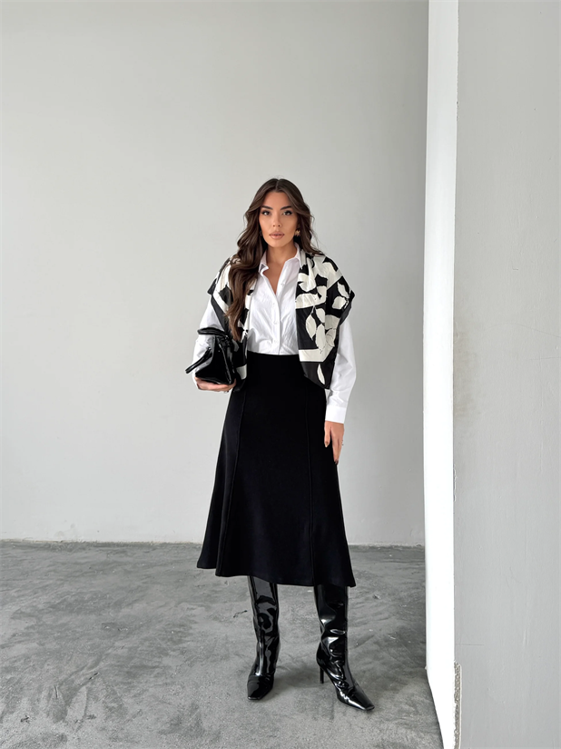 Yanları Çımalı Midi Etek - Siyah