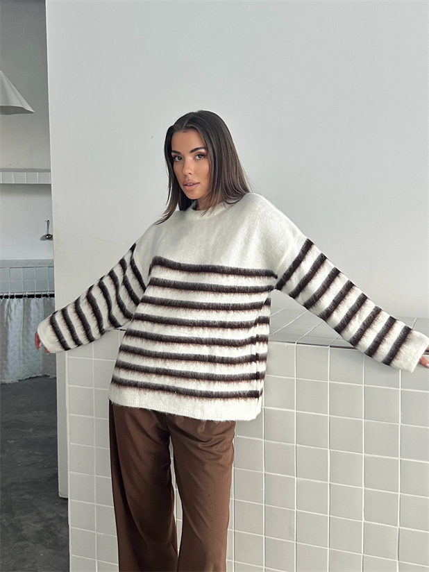 Bisiklet Yaka Çizgili Kazak - Kahve