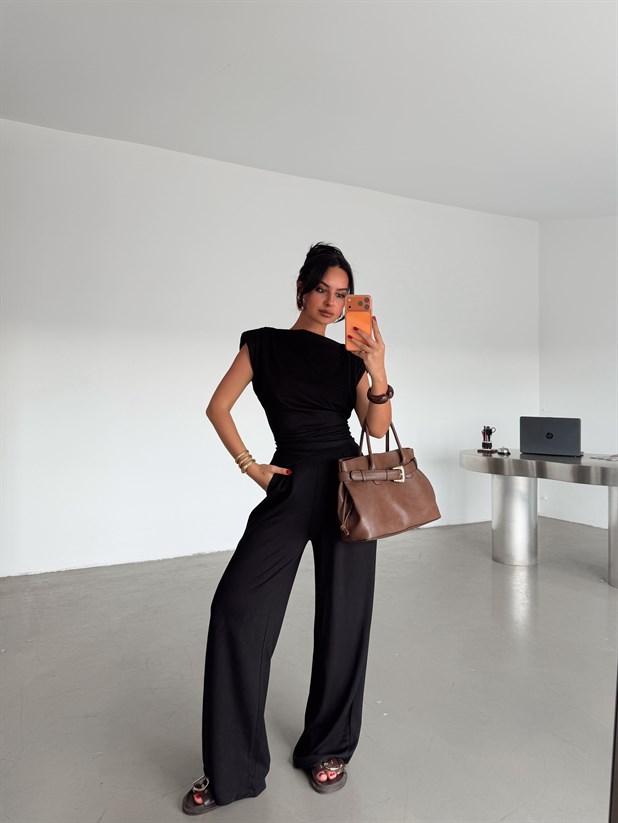 Vatkalı Asimetrik Modal Takım - Siyah