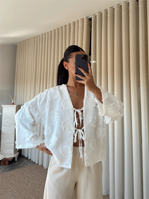 Püskül Detaylı Bağlamalı Kimono - Beyaz