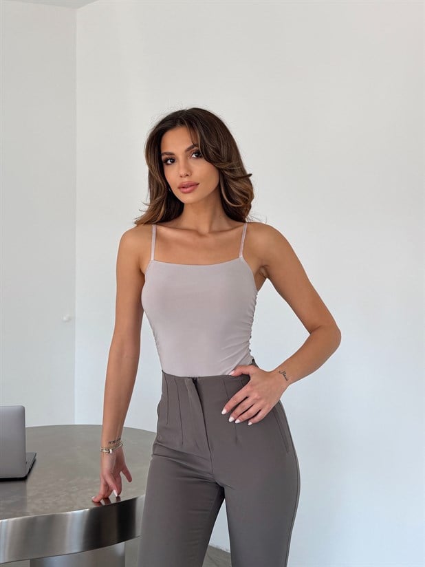 Yan Büzgülü Bodysuit Gri - Gri