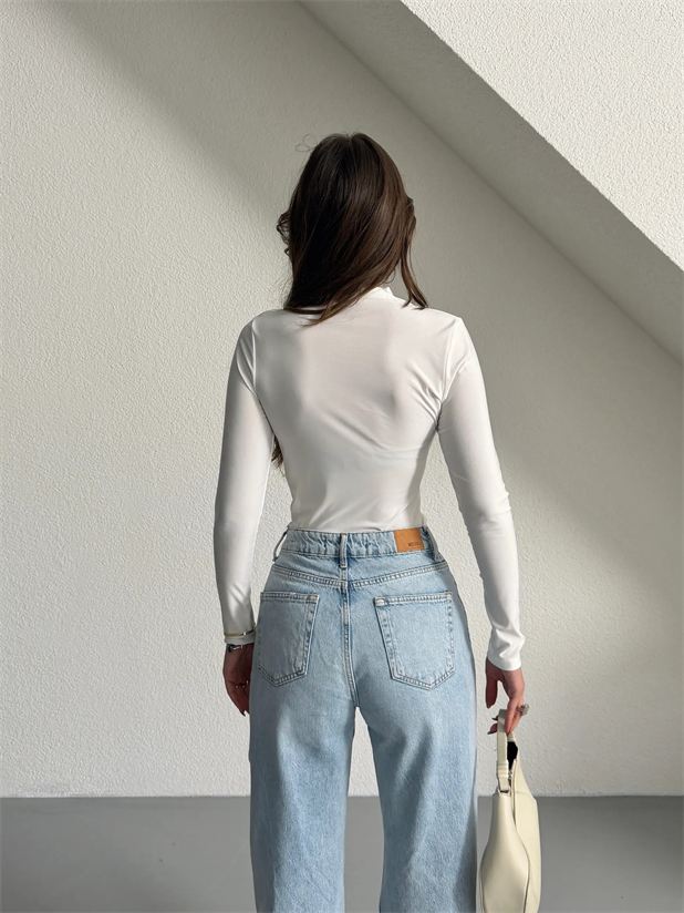 Dik Yaka Drapeli Uzun Kol Bluz - Ekru