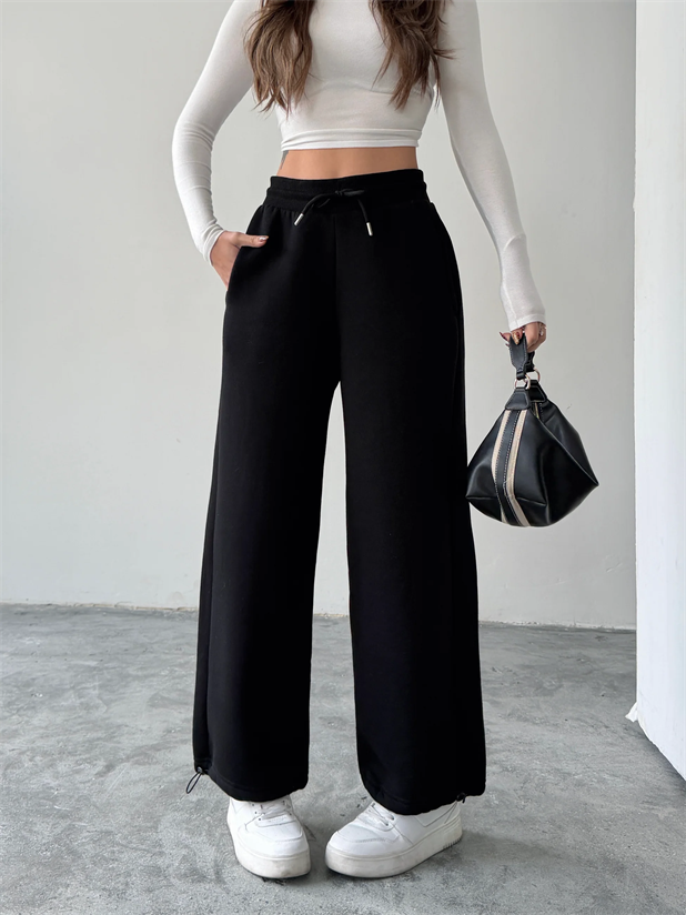 Paça Büzgülü Şardonlu Eşofman - Siyah