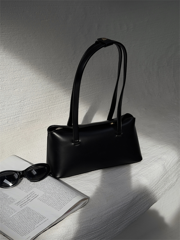 Baget Omuz Çantası - Siyah