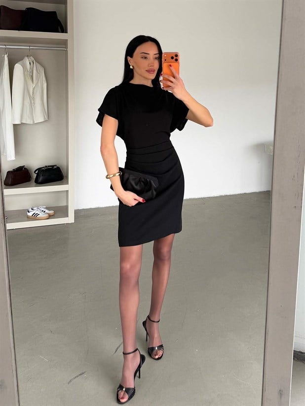 Bel Oturtmalı Yarasa Kol Krep Elbise - Siyah