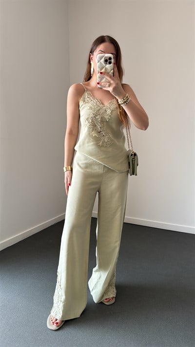 Shebnem Açık Yeşil Modal Dantelli Bluz Ve Pantolon Takımı