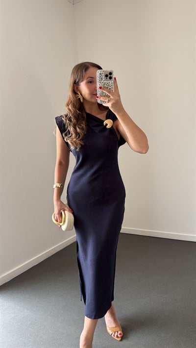 Yejin Lacivert Broş Aksesuarlı Keten Midi Elbise