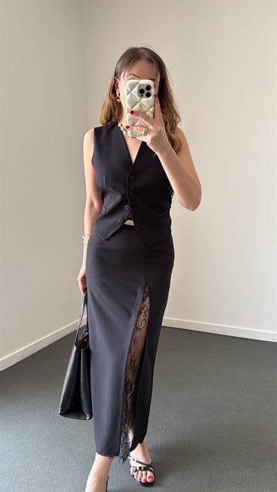 Zarife Siyah Dantel Detaylı Yelek Ve Etek Takımı