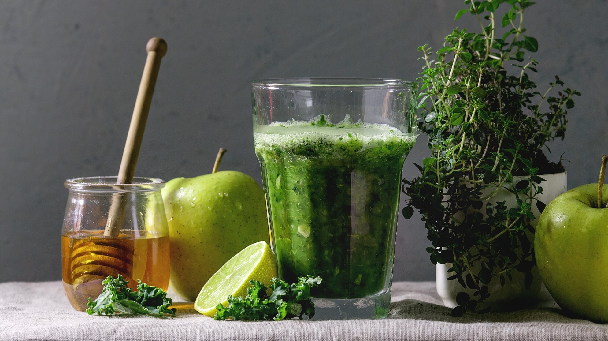 Doğal Detoks Suları ile Vücudu Arındırmanın 7 Yolu