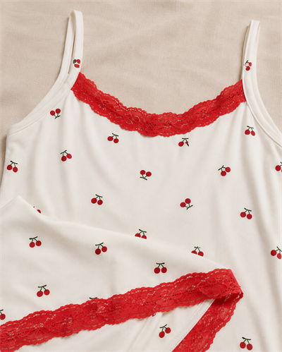 Cherry Kiraz Desenli Askılı Milan Kumaş Kadın Pijama Takımı