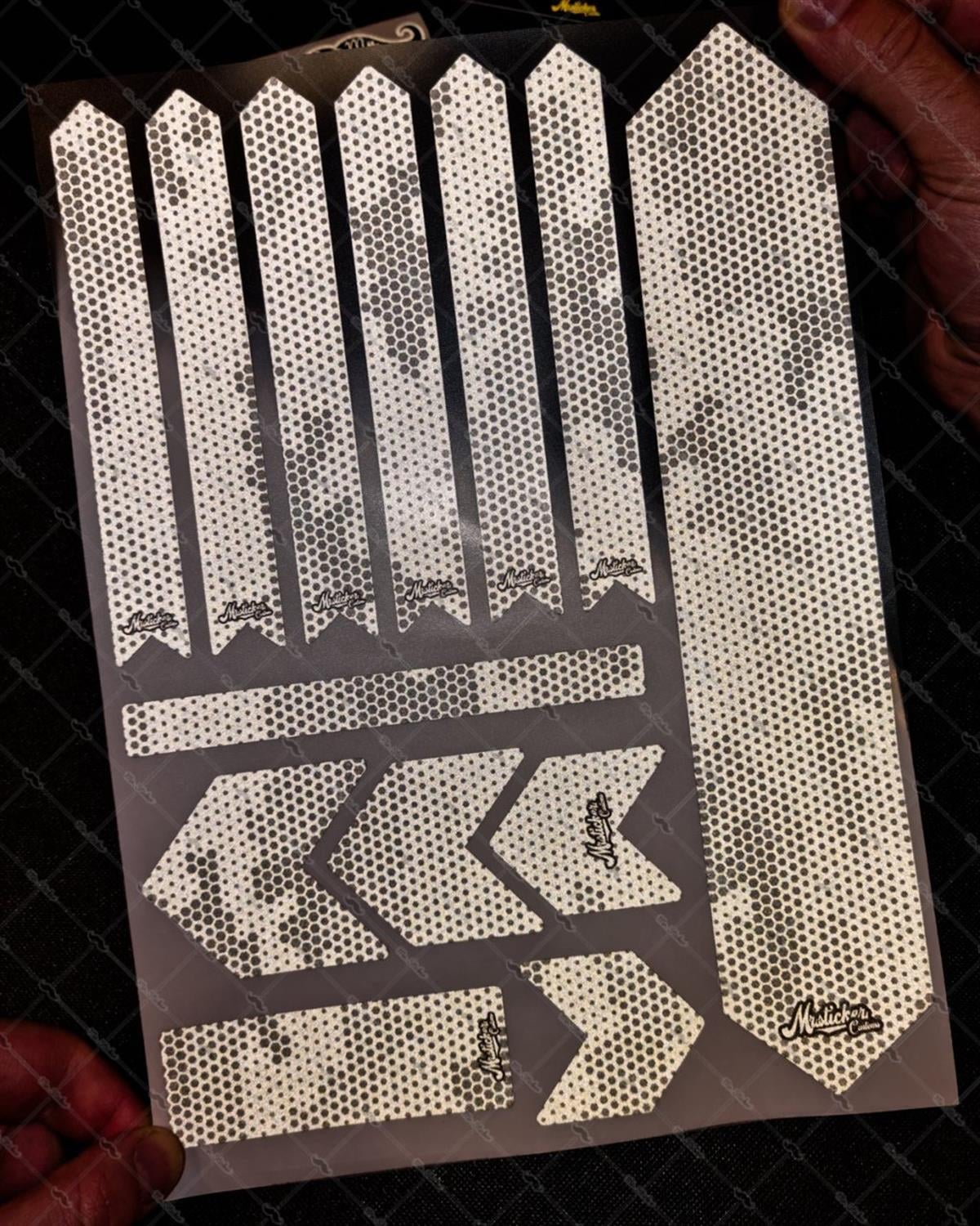 BCY29 Reflektif Koruyucu Sticker Seti Petek Kamuflaj Desen