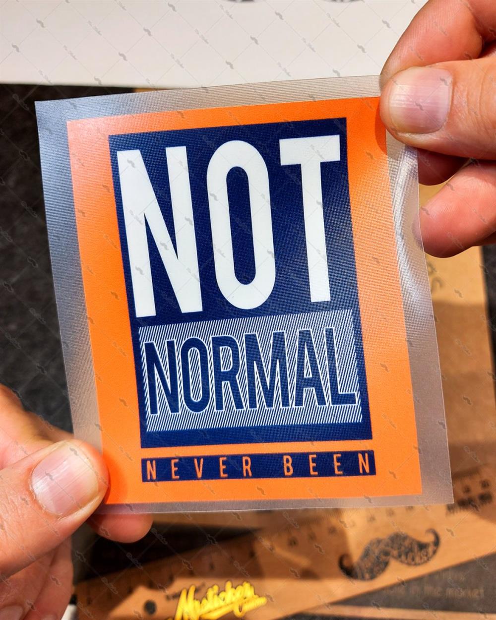 MSL135 Normal Degil Yazili Etiket