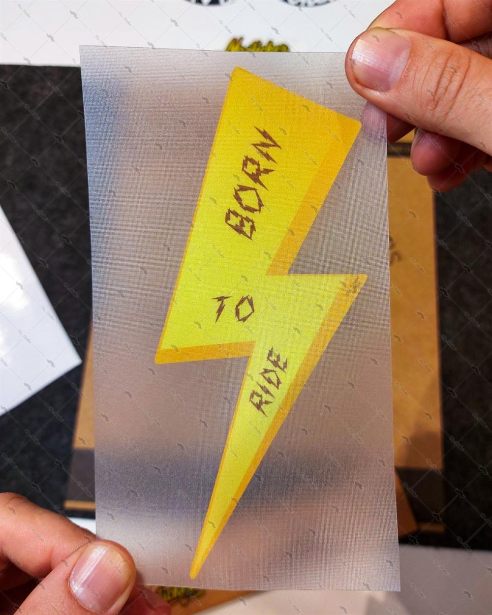 RFHLM47 Reflektif Surmek Icin Dogmus Etiketi