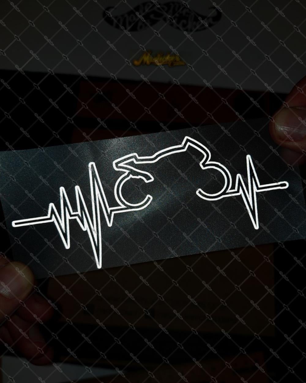 RFHLM85 Reflektif Motosiklet Kalp Ritm Etiketi