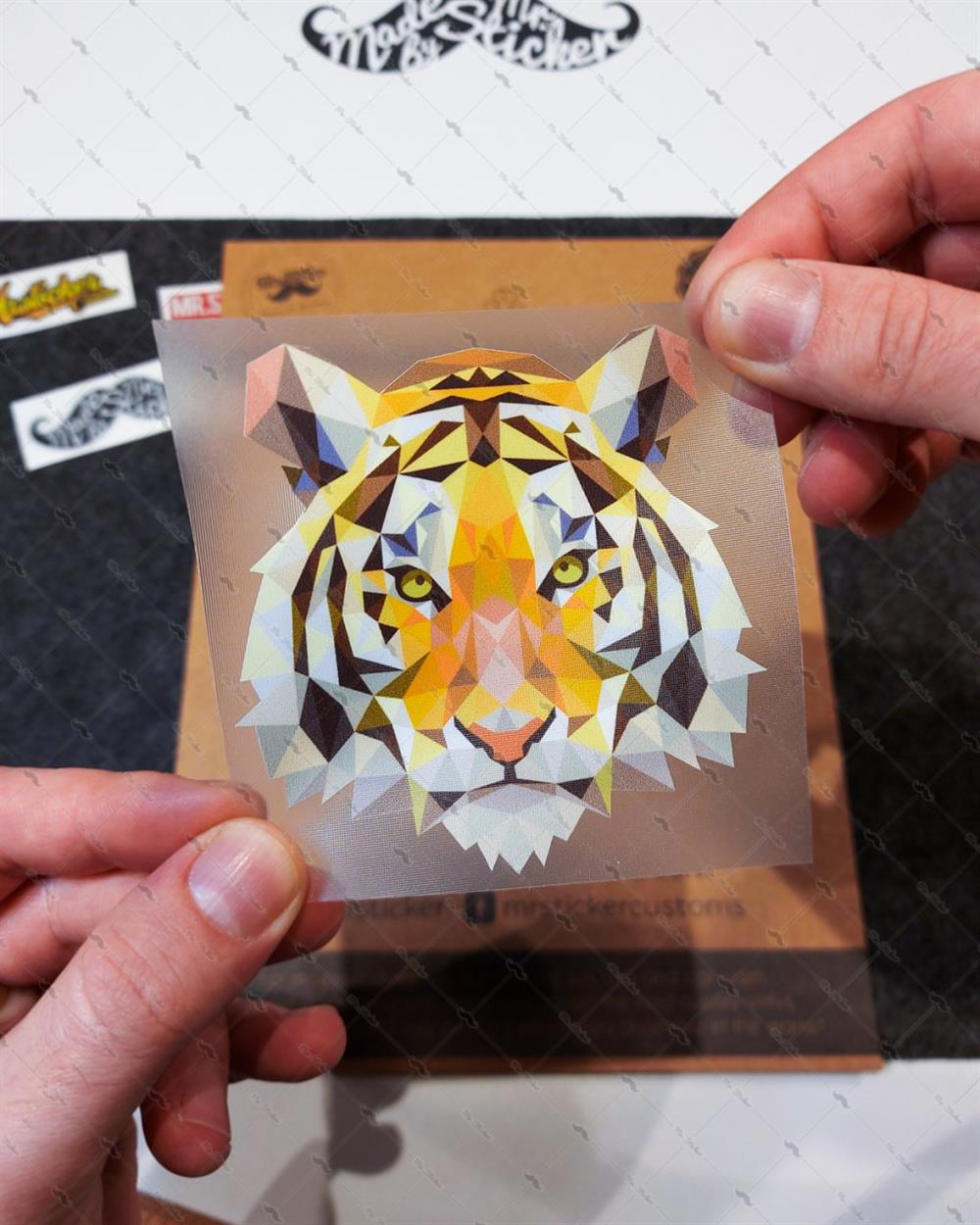 AN9- Triangle Tasarim Kaplan Etiketi