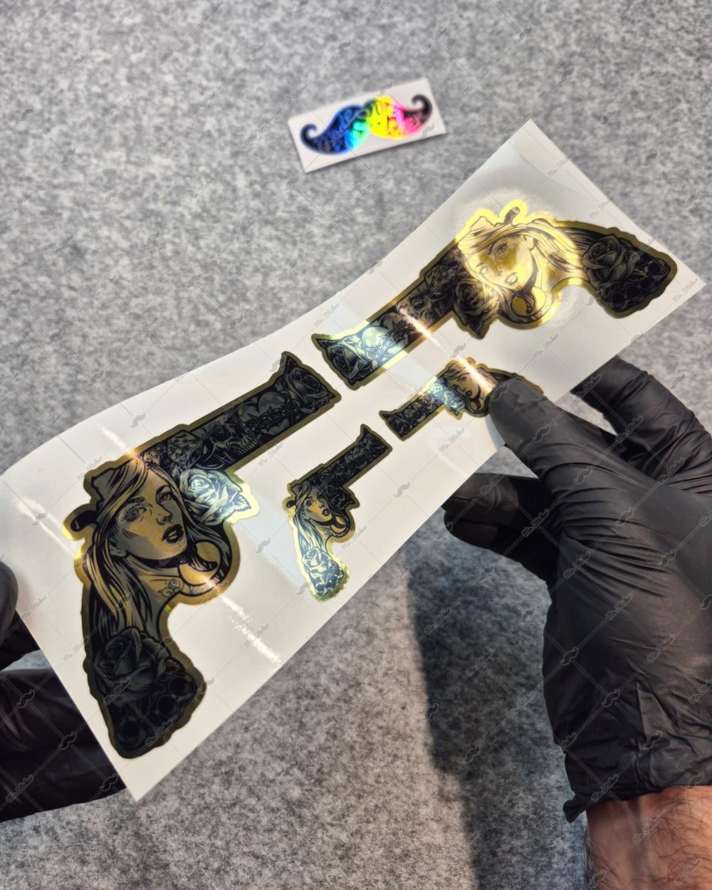 GLD17 Altın Seri Gangsta Motifli Pistol Etiketi Simetrik Dörtlü Set