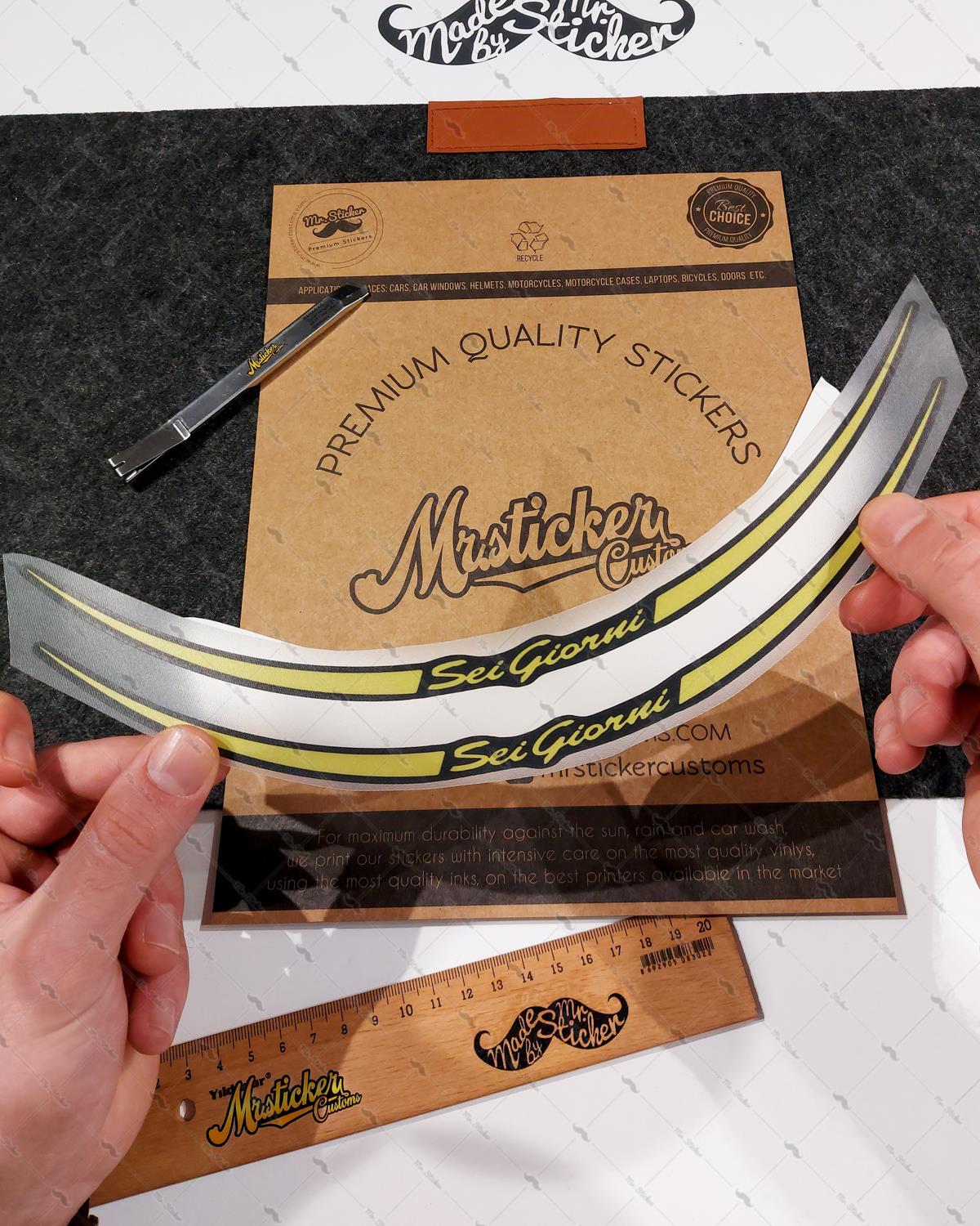 RFHLM225 Vespa Uyumlu Reflektif Sei Giorni Yazili Jant Etiketi Ikili Set