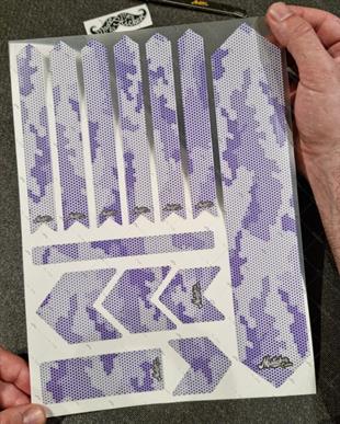 BCY36 Reflektif Koruyucu Sticker Seti Petek Kamuflaj Desen Lacivert Beyaz
