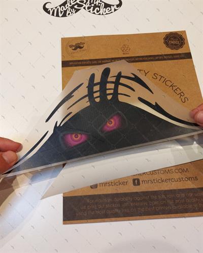 CAR12 Yari Reflektif Bagajdan Bakan Mor Canavar Gozler Etiketi