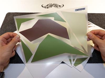 CMO504M - 45 Parca Ucgen Kamuflaj Seti - (Yesil-Kahverengi-Acik Yesil)