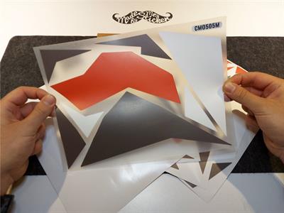 CMO505M - 45 Parca Ucgen Kamuflaj Seti (Beyaz-Kırmızı-Füme)