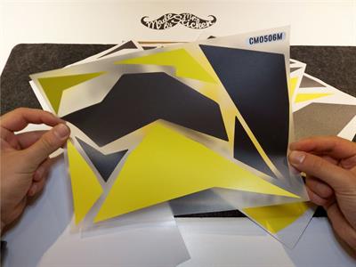 CMO506M - 45 Parca Ucgen Kamuflaj Seti (Sarı-Füme-Siyah)