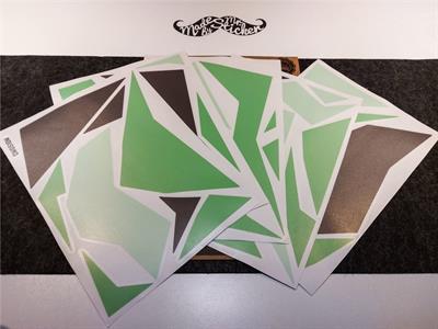 CMO510M - 45 Parca Ucgen Kamuflaj Seti (Yeşil-Füme-Açik Yeşil)