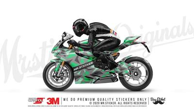 CMO510M - 45 Parca Ucgen Kamuflaj Seti (Yeşil-Füme-Açik Yeşil)