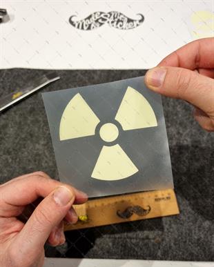 GID16 Karanlikta Parlayan Radyasyon Etiketi