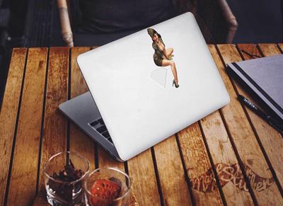 PNP12 Pinup Kizi Etiketi