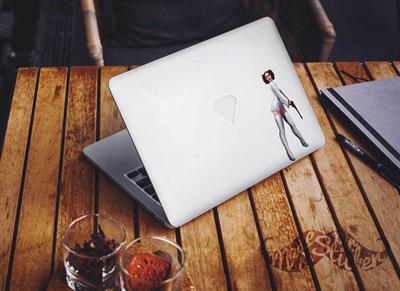 PNP13 Pinup Kizi Etiketi