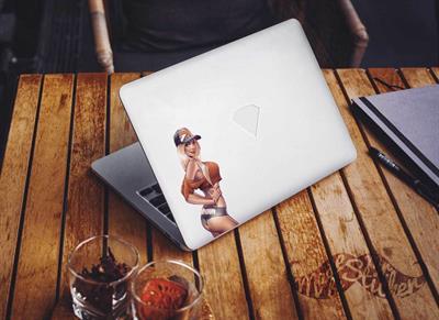 PNP41 Pinup Kizi Etiketi