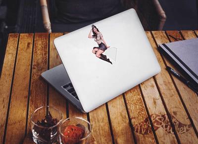 PNP44 Pinup Kizi Etiketi