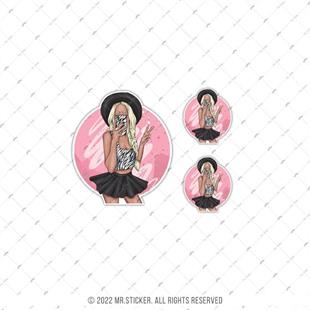 PNP58 Sari Sacli Pinup Kızı