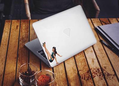 PNP6 Pinup Kizi Etiketi