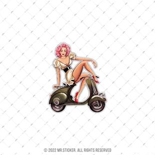 PNP61 Scooterlı Pinup Kızı