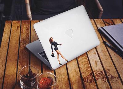 PNP7 Pinup Kizi Etiketi