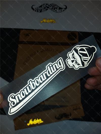 RFHLM130 Reflektif Snowboarding Yazisi Ve Kurukafa Etiketi