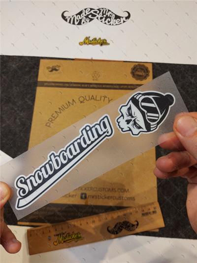 RFHLM130 Reflektif Snowboarding Yazisi Ve Kurukafa Etiketi