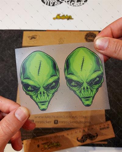 RFHLM151 Reflektif Merhaba Dunyali Yazili Alien Etiketi 2  li Set