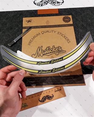 RFHLM226 Vespa Uyumlu Reflektif Limited Edition Yazili Jant Etiketi Ikili Set