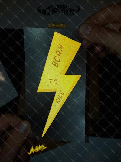 RFHLM47 Reflektif Surmek Icin Dogmus Etiketi