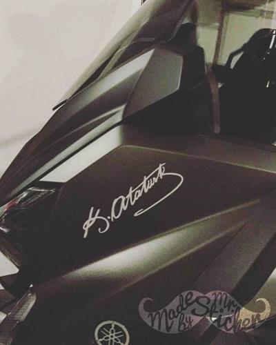 RFHLM71 Reflektif Mustafa Kemal Ataturk Imzasi Etiketi