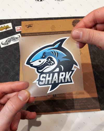 AN18 Kizgin Kopekbaligi Etiketi