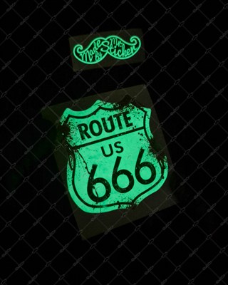 GIDW1 Karanlıkta Işıldayan Route 666 Etiketi