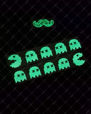 GIDW28 Karanlıkta Işıldayan Pac Man Etiketi