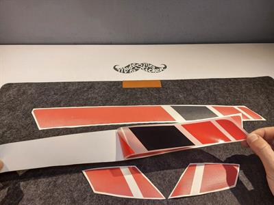 STS7 Kırmızı Siyah Vespa GTS250 GTS300 Uyumlu Yan Çıta Sticker Seti